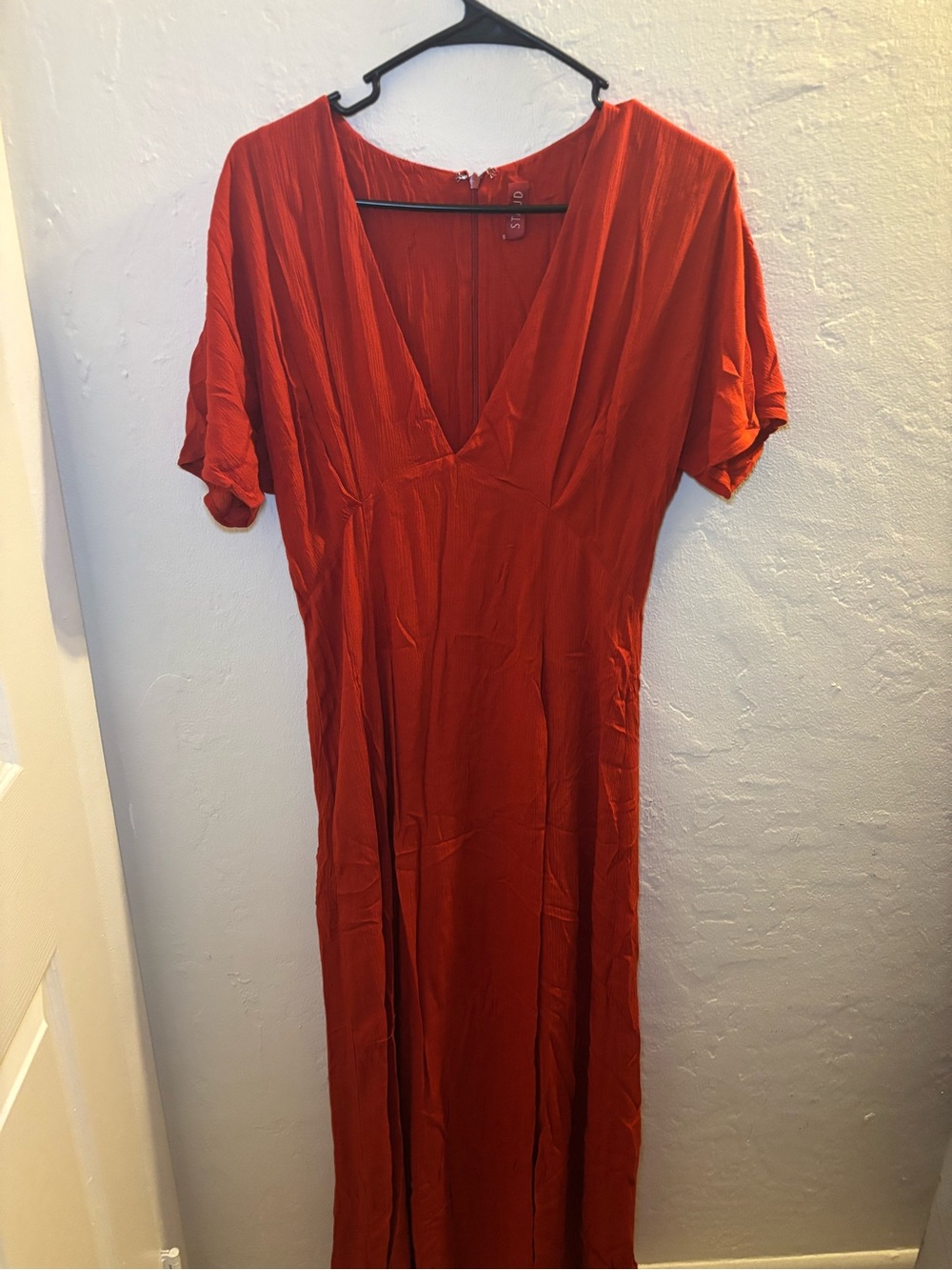 Women's Red V-Neck Maxi Dress